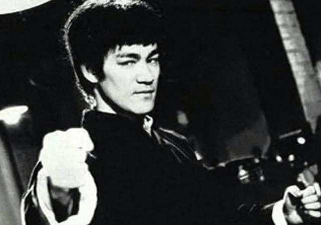 中国武功最厉害的人是谁（他因为做了这件事而被称为中国最厉害的习武之人，李小龙比不过他）(图4)