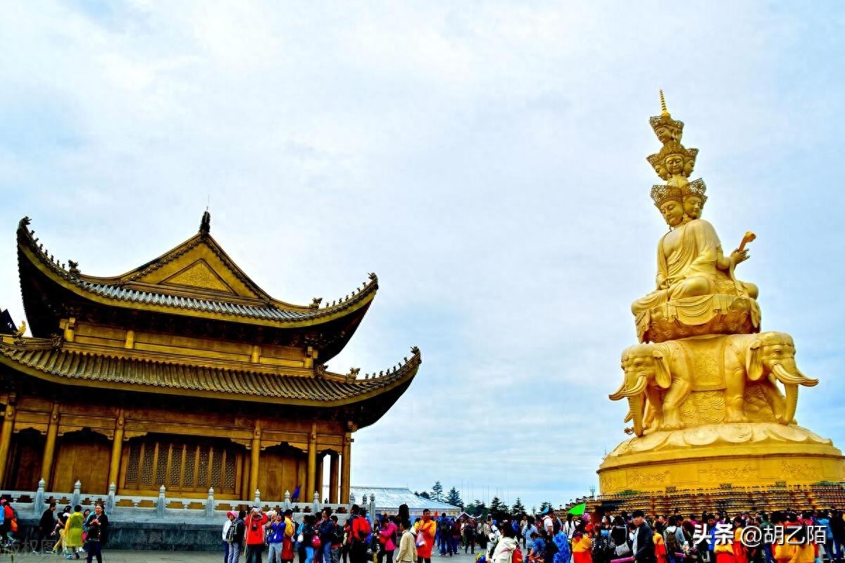 中国的四大名山（中国最著名的4大佛教名山，看看你去过几个）(图6)