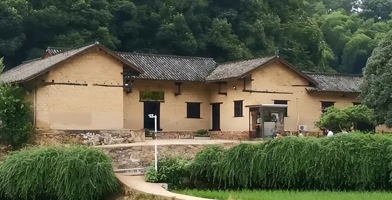 国内旅游景点推荐（中国值得游玩的15大景区，10个免费5个性价比超高，沿途风景很美）(图4)