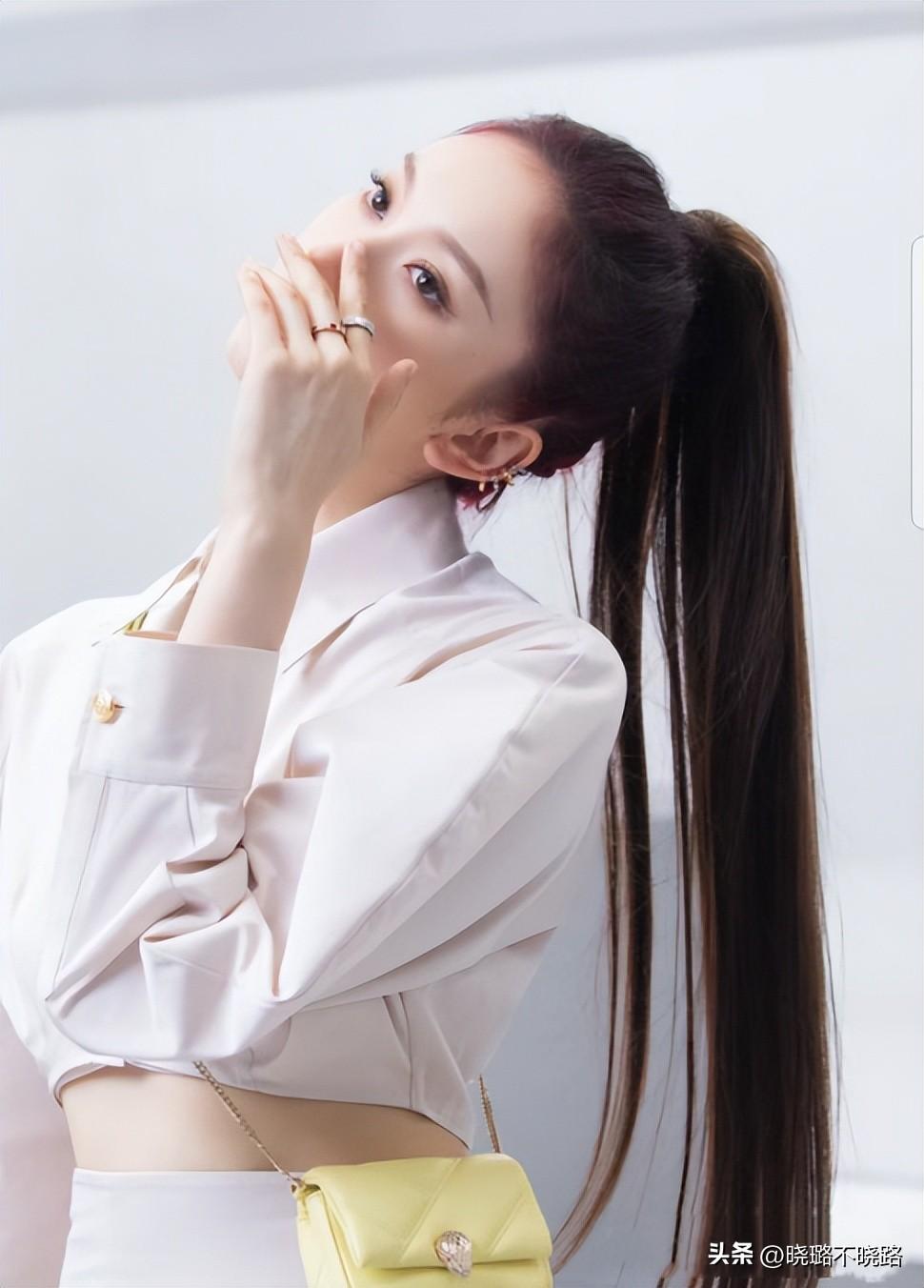 扎头发好看的发型（高马尾早就失宠了！今年最流行这3种“扎发”，洋气减龄易上手）(图3)