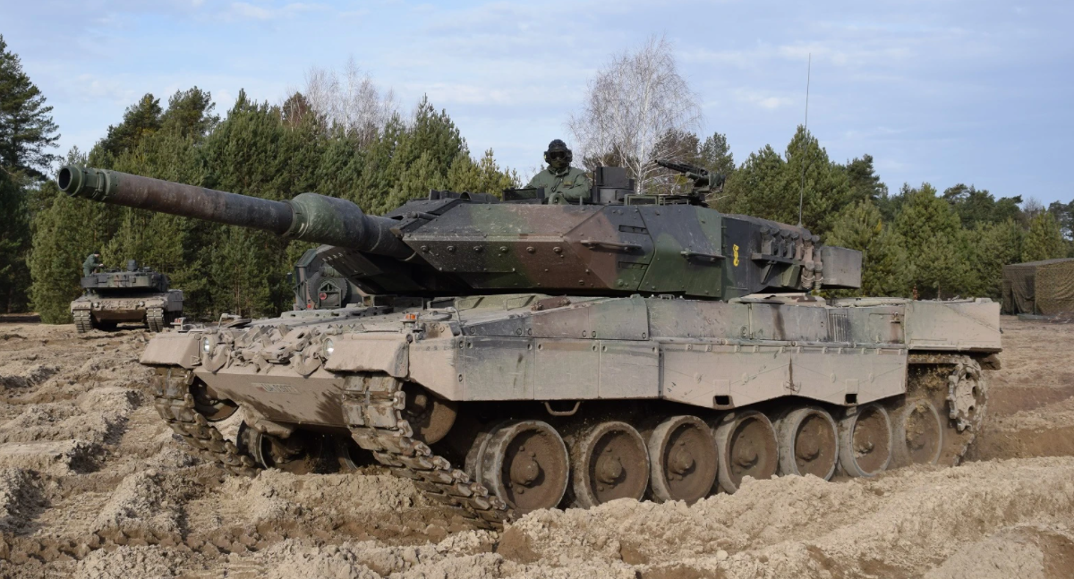 99a打得过豹2吗（当中国的99A遇上德国的豹2，到底孰强孰弱？谁会更胜一筹呢）(图2)