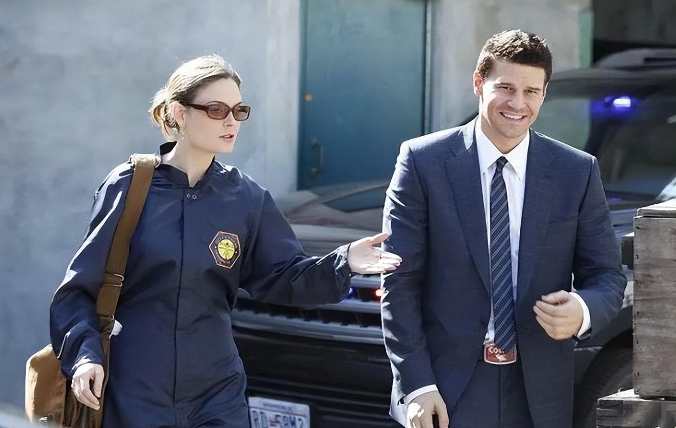 十部熬夜也要看的电视剧（熬夜也要追的10部悬疑美剧，全程烧脑反转不断，你看过几部）(图3)