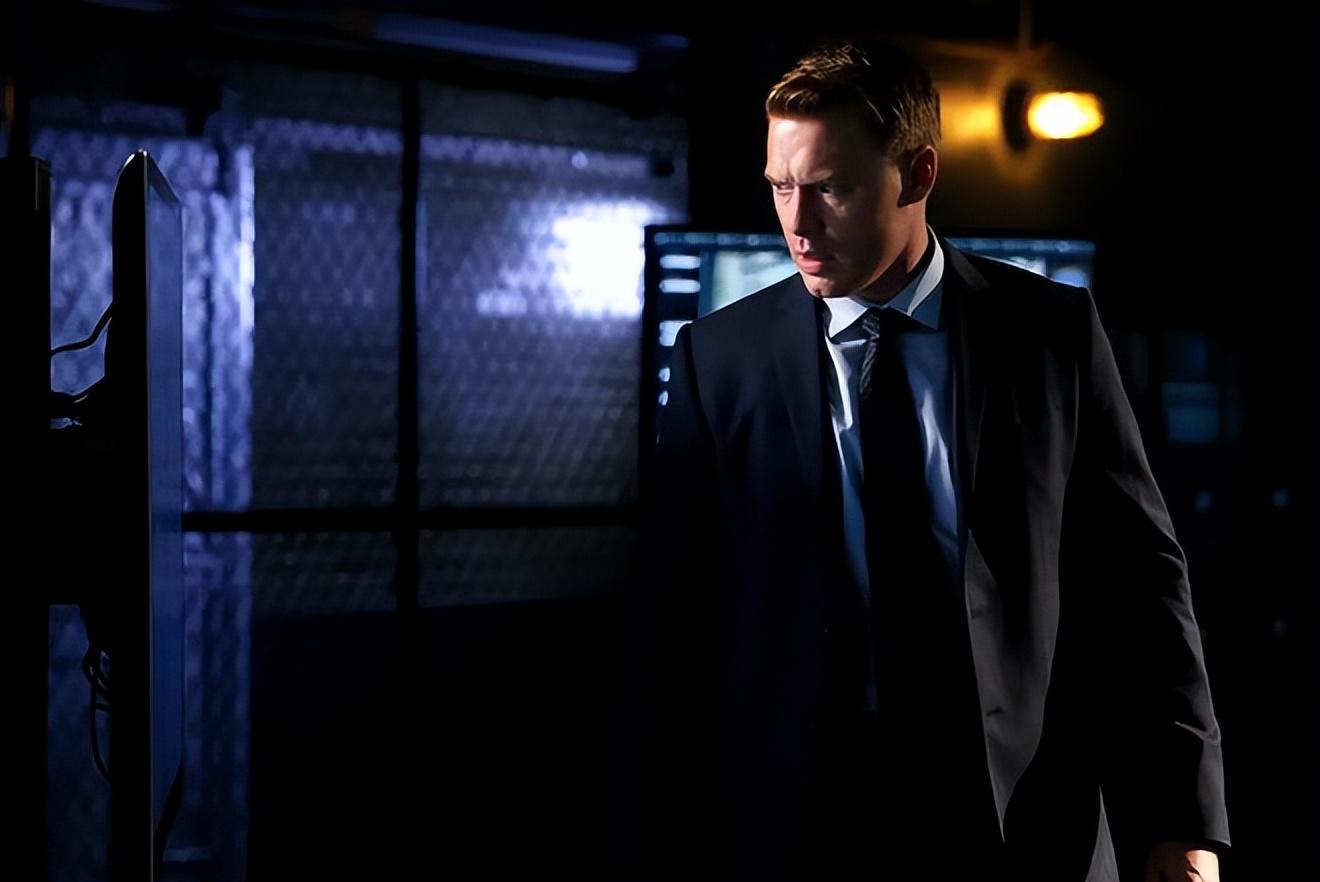 十部熬夜也要看的电视剧（熬夜也要追的10部悬疑美剧，全程烧脑反转不断，你看过几部）(图5)