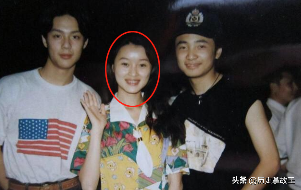 吴越个人资料（51岁吴越：离开陈建斌18年，坚持嫁给自己，如今与父亲相依为命）(图11)