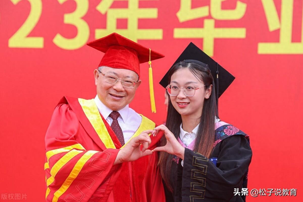高考605分能上什么大学（605分，南昌大学和福州大学，都是211大学，选择哪个更好一些）(图1)