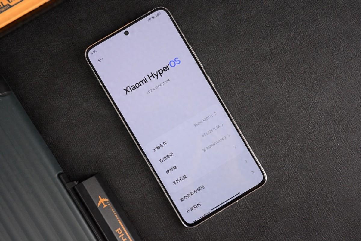 红米k60至尊版多少钱（红米K60至尊版闪降300元，对比红米K70，哪个更值得买）(图1)